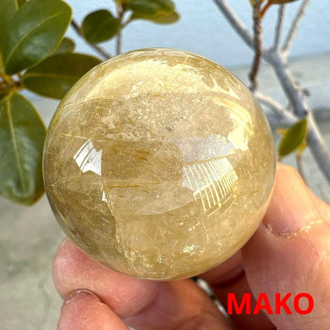 M1587☆ゴールドルチルクォーツ丸玉42mm☆天然石　原石☆N20340-A