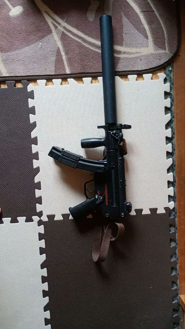 MP5電動ガン 黒 サイレンサー付き ダブルマガジン