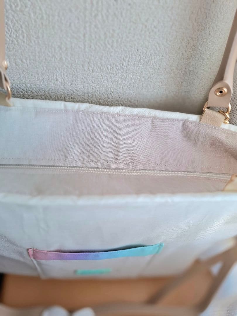 ハワイアンキルトバッグ　2WAYファスナー　レインボーホヌ　革タグチャーム