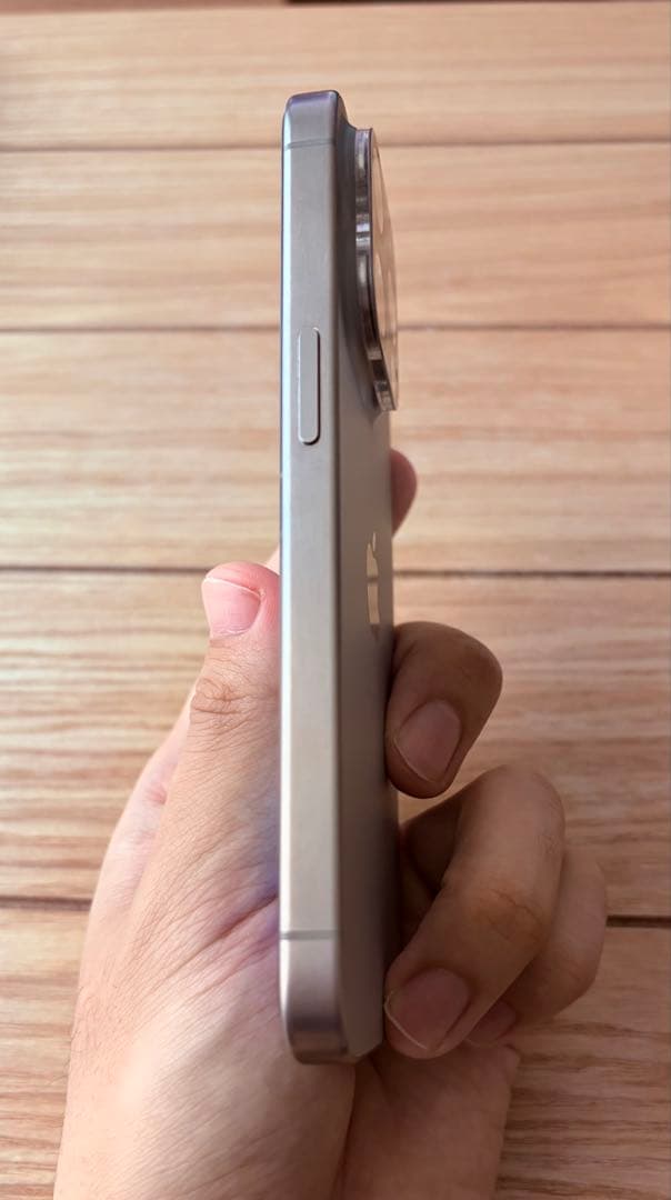 【不具合有】Apple iPhone15 Pro 128GBナチュラルチタニウム
