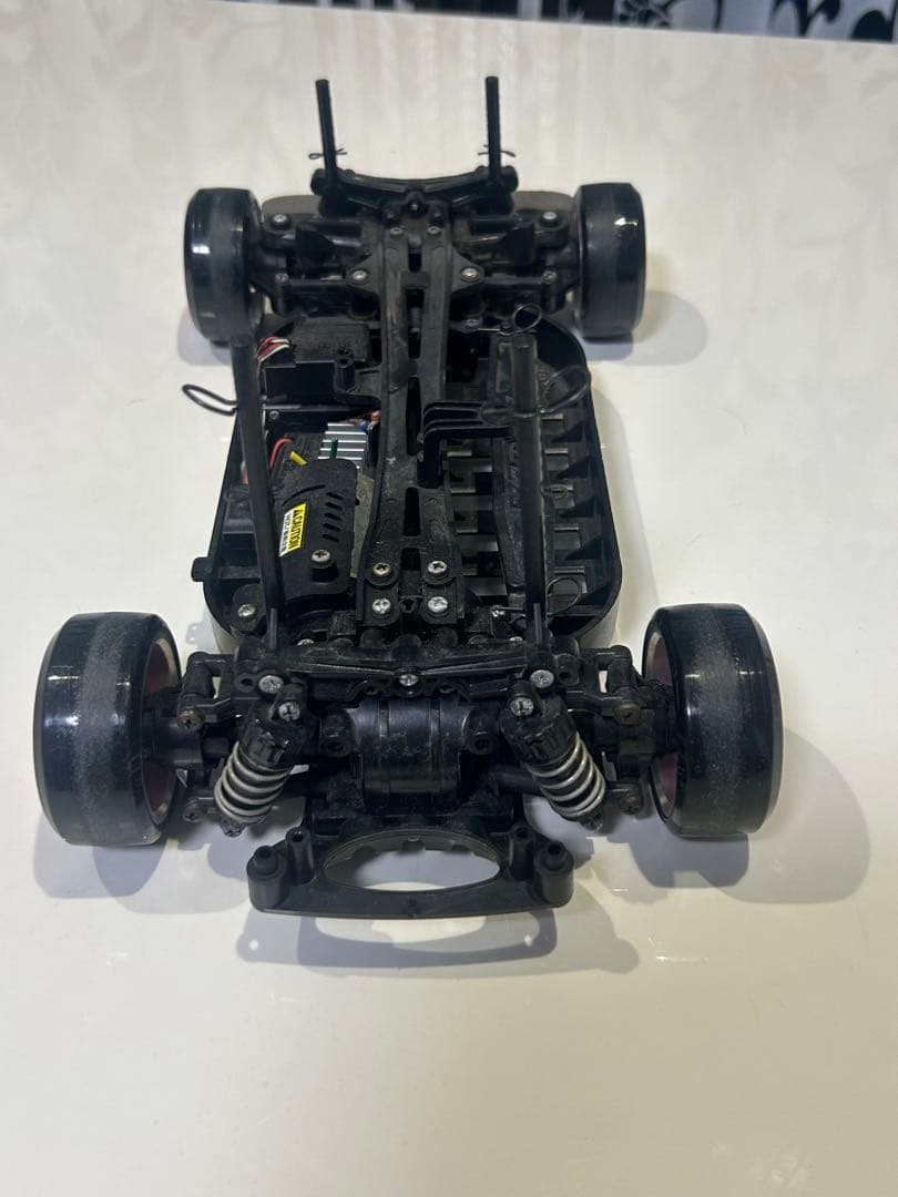 RCカーシャーシ オープンシャーシ レッドホイールジャンク