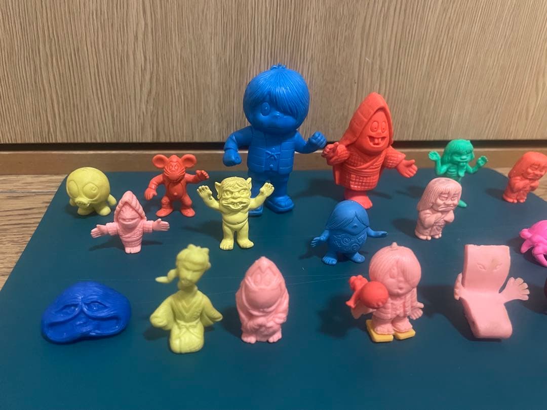 ゲゲゲの鬼太郎　フィギュア　消しゴム　デカケシ　18個　レトロ　希少