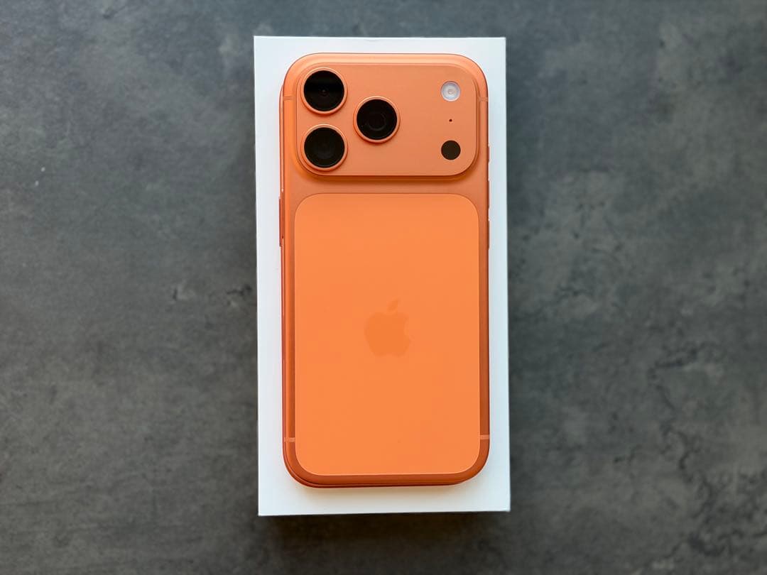 【最終値下げ】iPhone 17Pro 1TB コズミックオレンジ