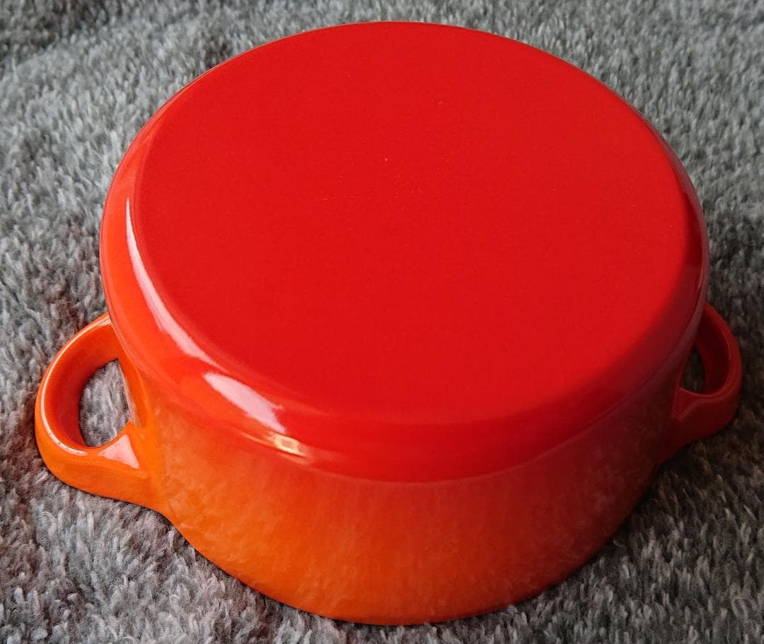LE CREUSET　ル・クルーゼ　鋳鉄鍋　ミニココット　10cm内側ブラック