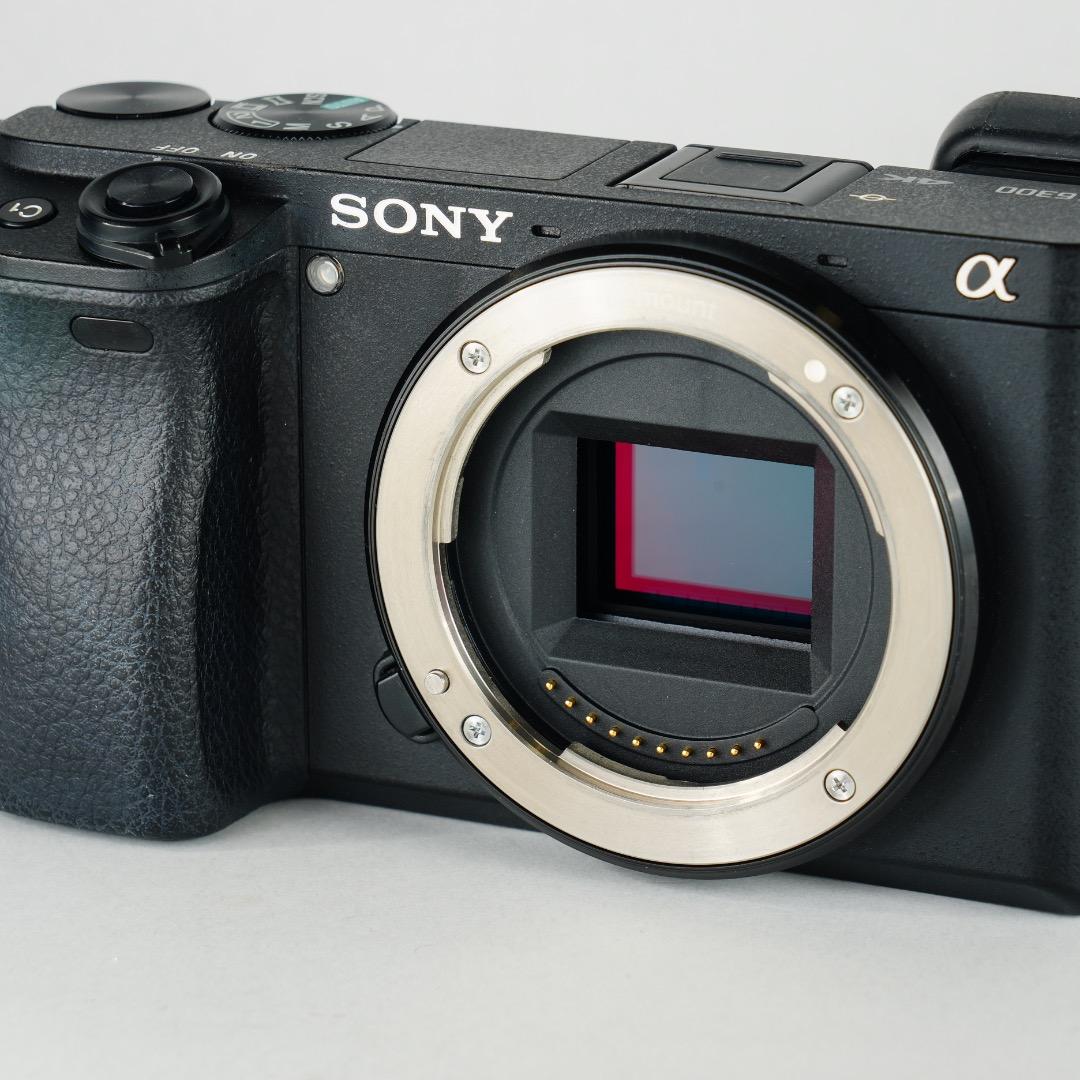 【美品】SONY α6300 バッテリー2個 64GB SDカード付 即撮影可
