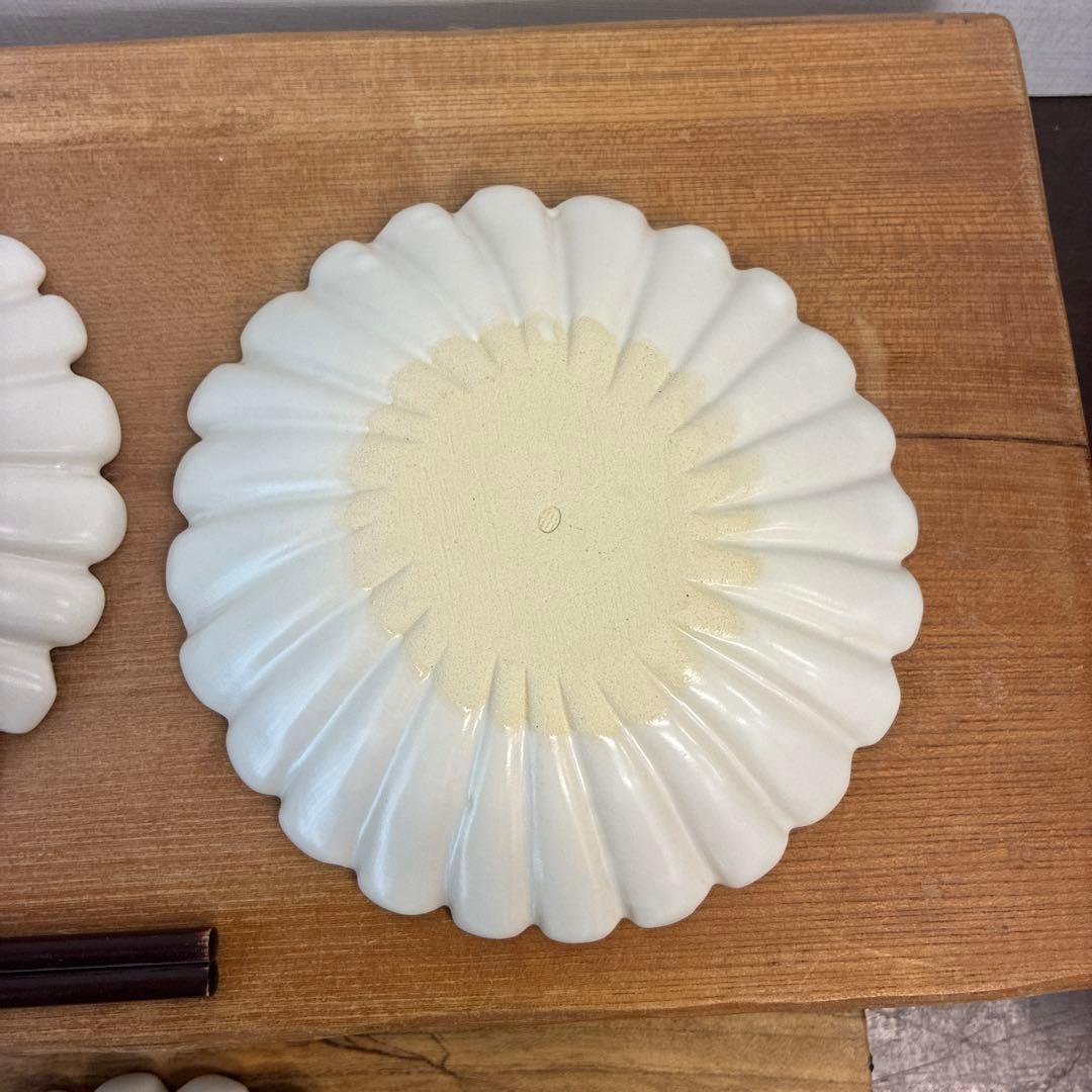 新品　陶器　陶芸作家　輪花皿5枚　693