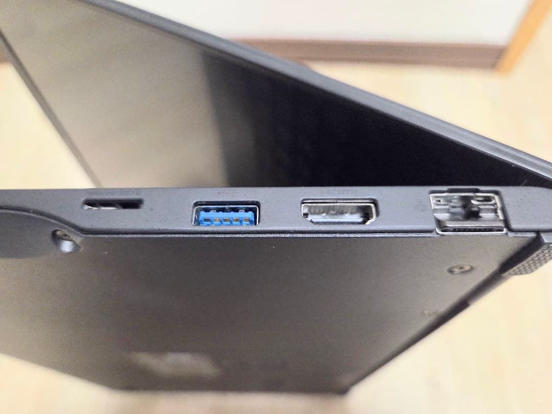 FMV LIFEBOOK WU4/J3（FMV ZERO）