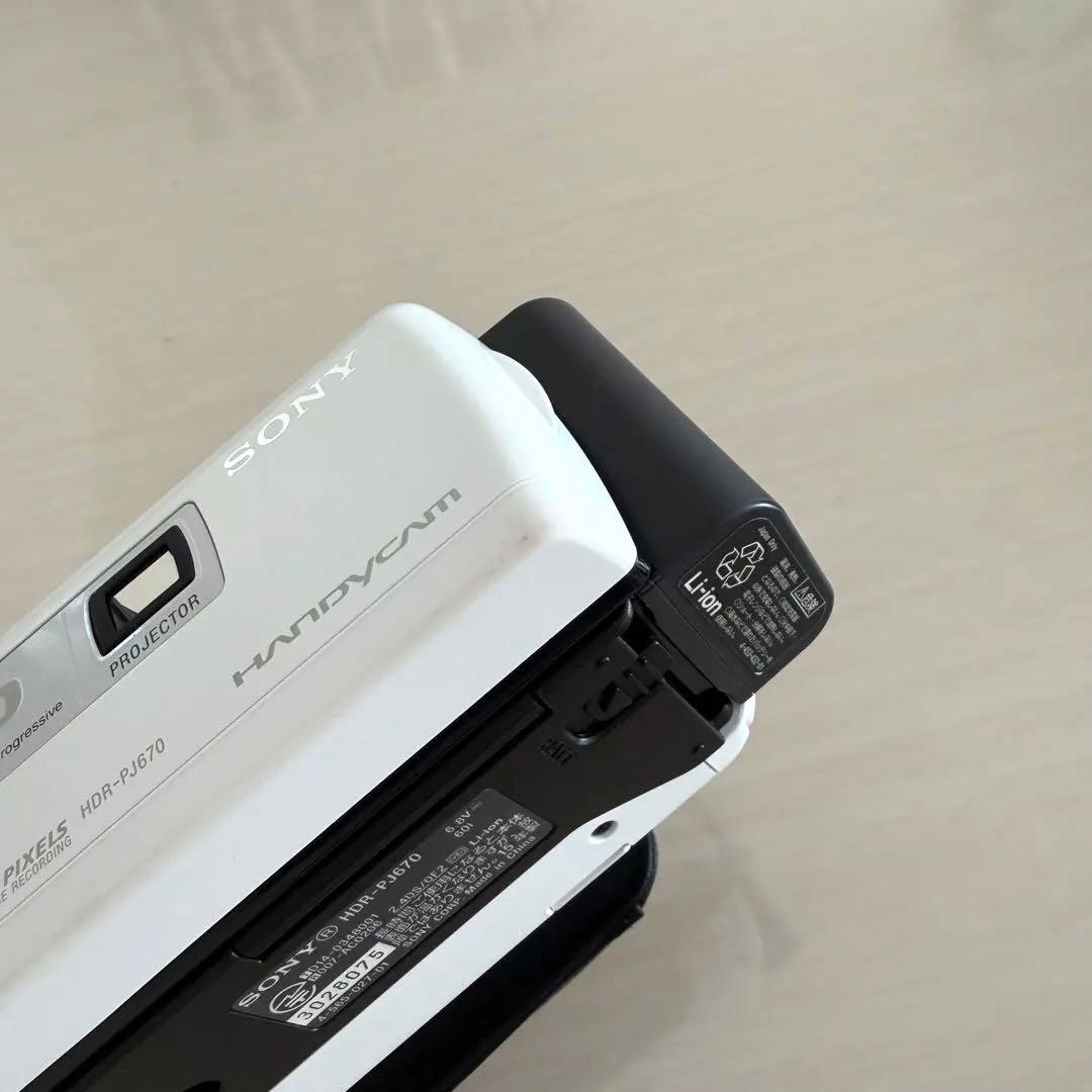 ○まみえもん○SONY HDR-PJ670 ホワイト