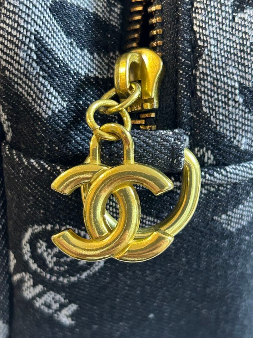 CHANELシャネル　ノベルティ デニム ショルダーバッグ　未使用品