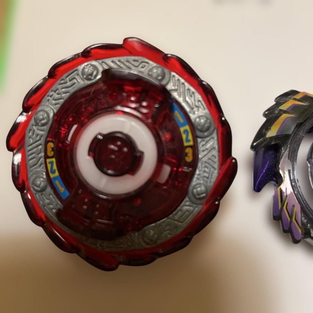 ベイブレードバーストスタジアム ベイブレードバースト神改造セットなど