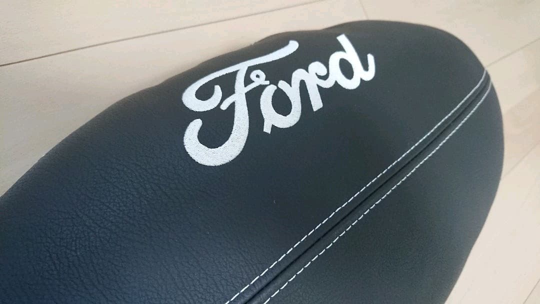 フォード Ford 革製クッション