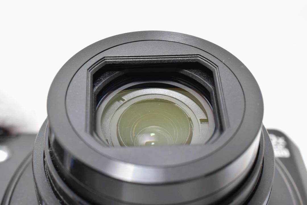 美品 Nikon COOLPIX S7000 ブラック デジタルカメラ コンデジ