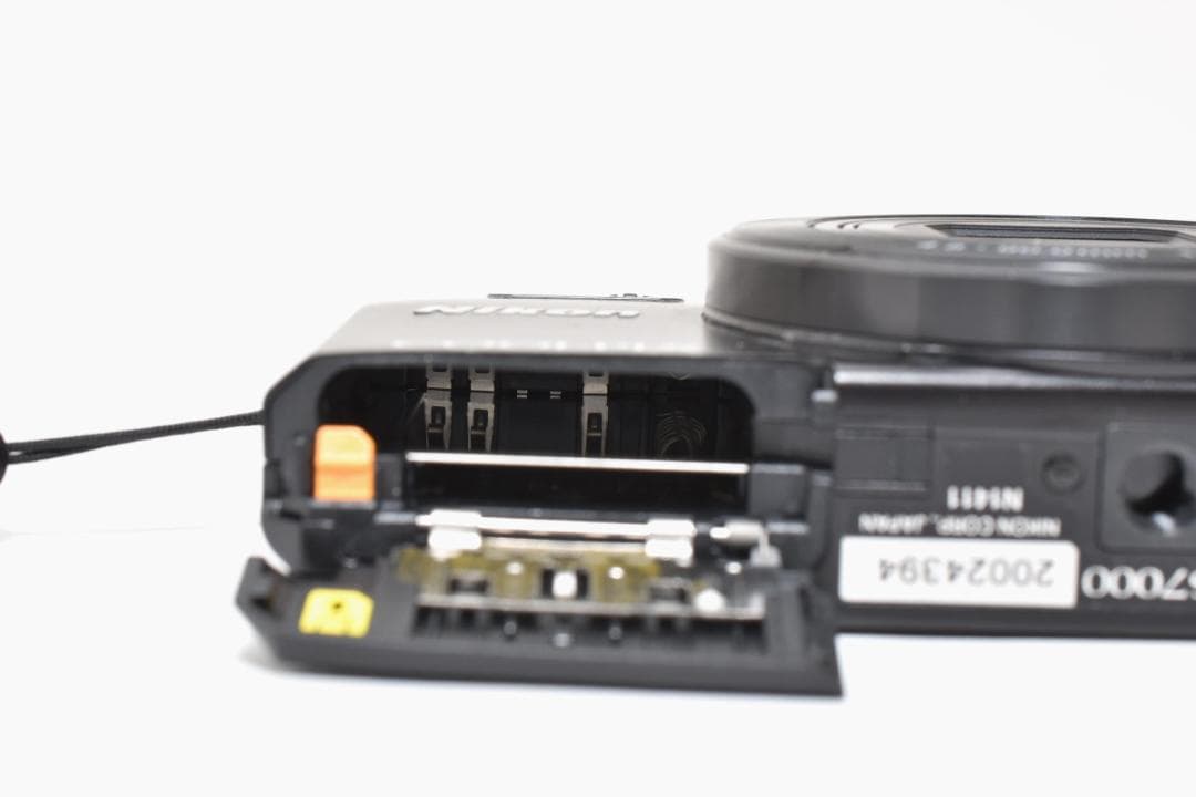 美品 Nikon COOLPIX S7000 ブラック デジタルカメラ コンデジ