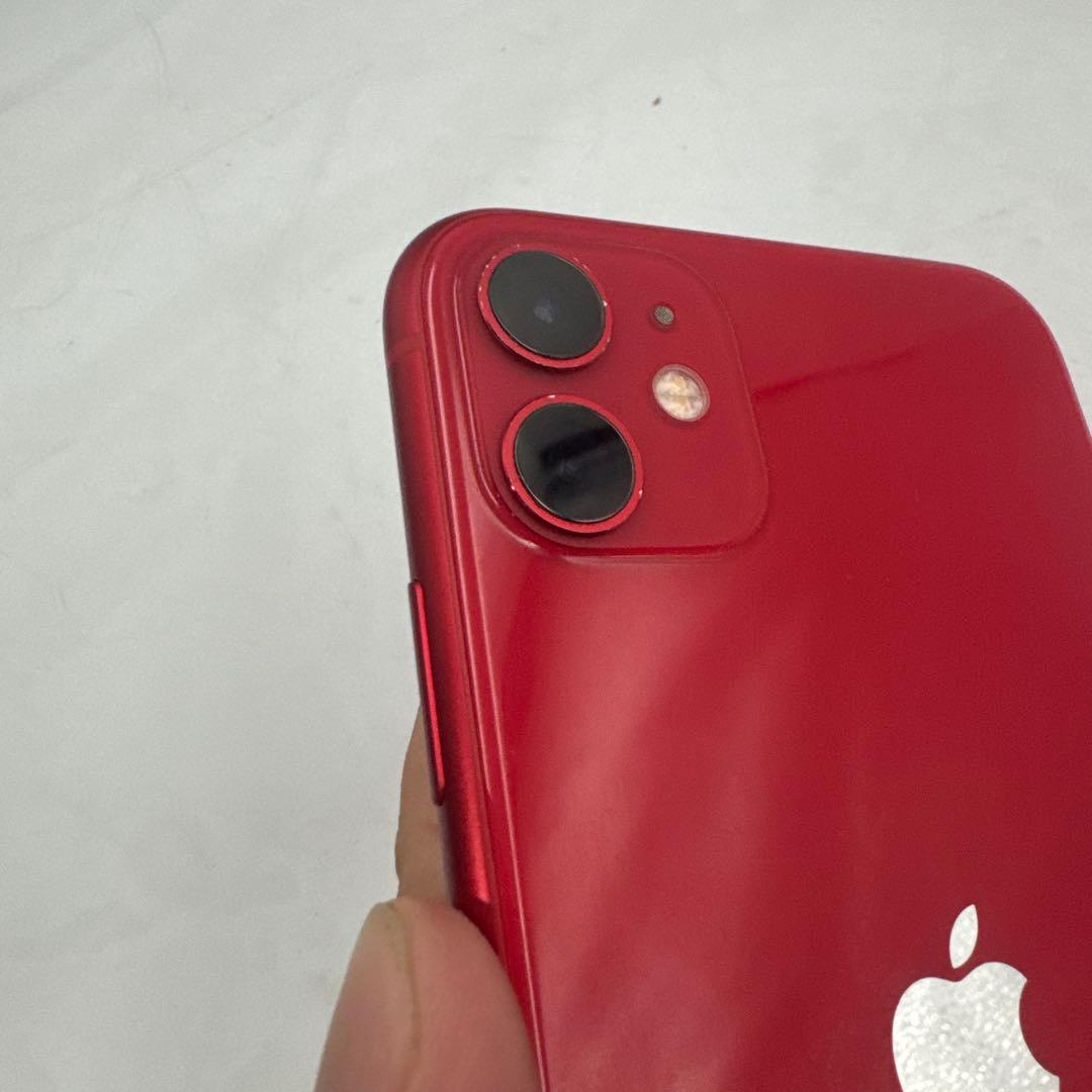 ②Apple iPhone 11 (赤色) 本体