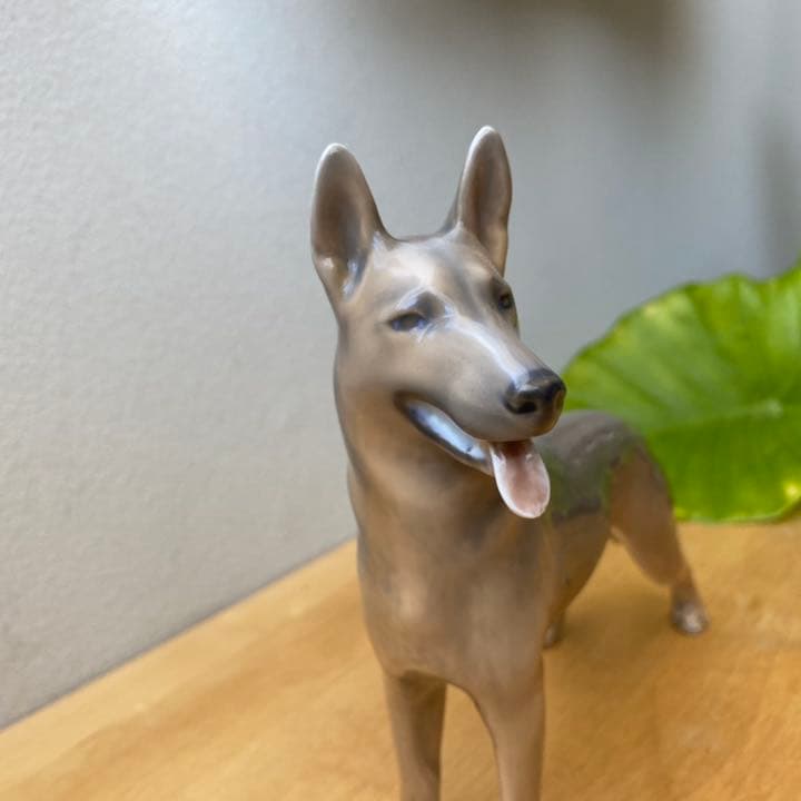 1950年代　コペンハーゲン　一級品　ジャーマン　シェパード　フィギュリン　犬