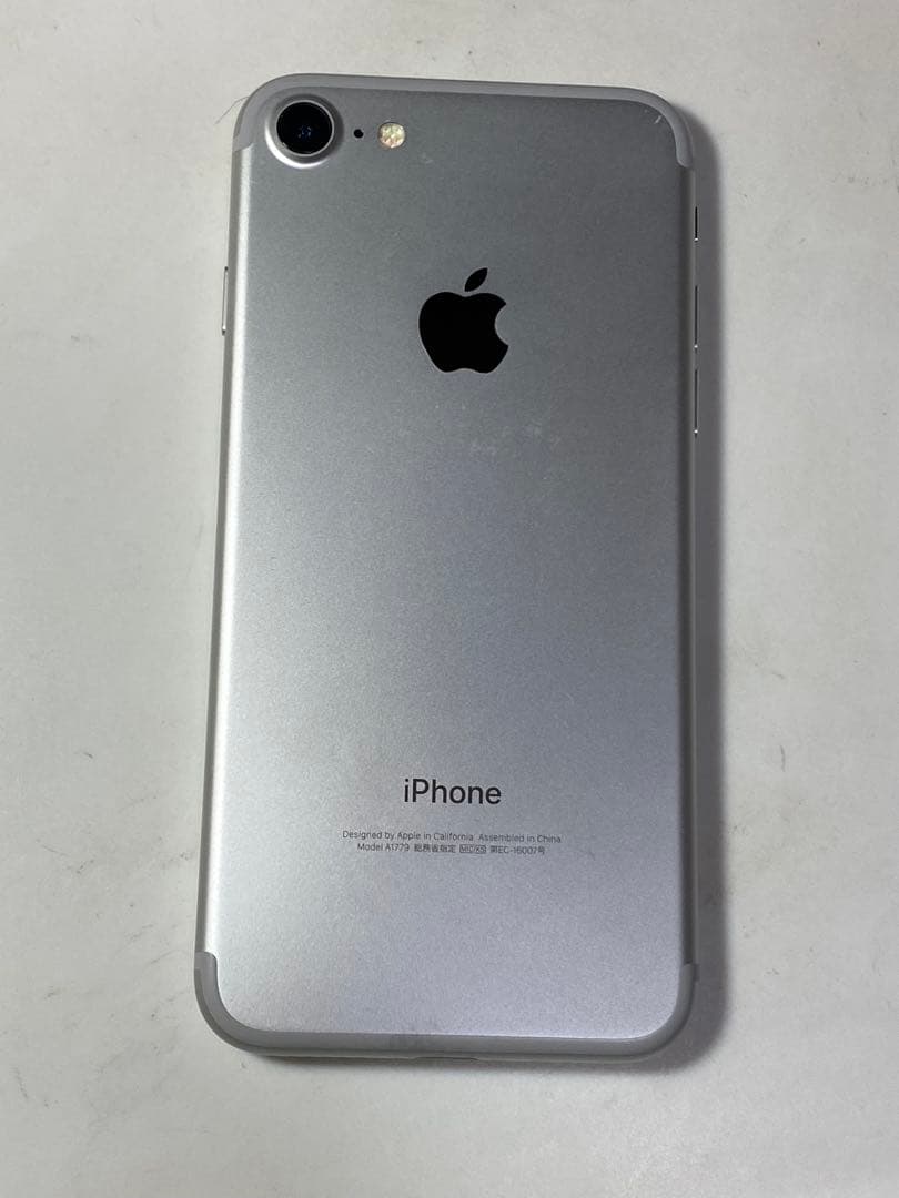 iPhone ホワイト 32GB バッテリー97% simフリー