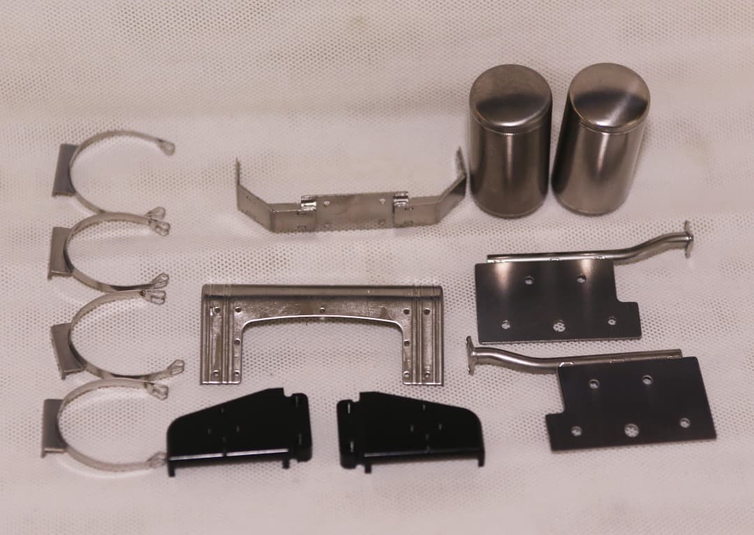 ■LESU ステンレス ガスタンク付 テールビームキット 縞板欠品 G-6200
