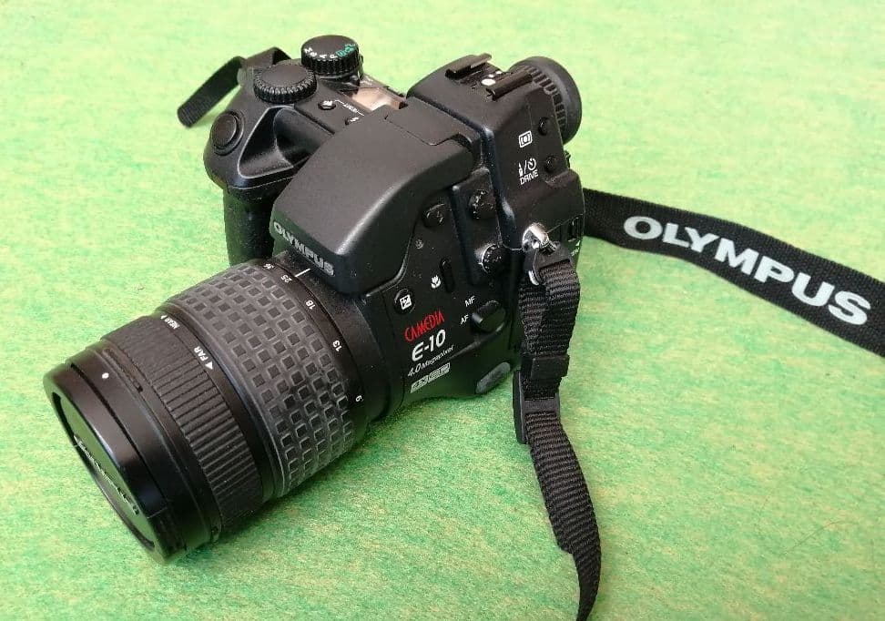ジャンク品　OLYMPUS CAMEDIA E-10