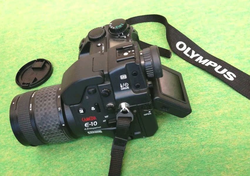 ジャンク品　OLYMPUS CAMEDIA E-10