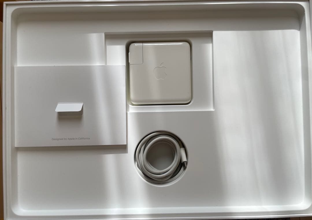 MacBook Pro 15インチ 2017 スペースグレイ　(美品)