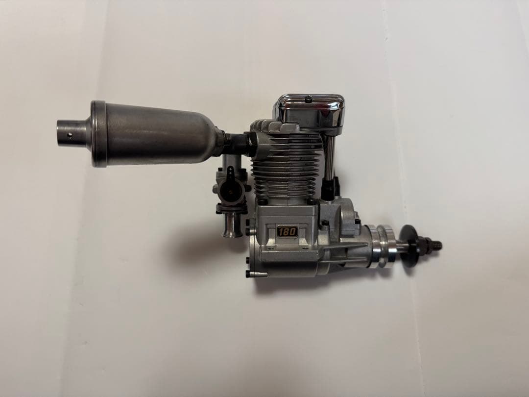 SAITO FA-180 4ストロークエンジン