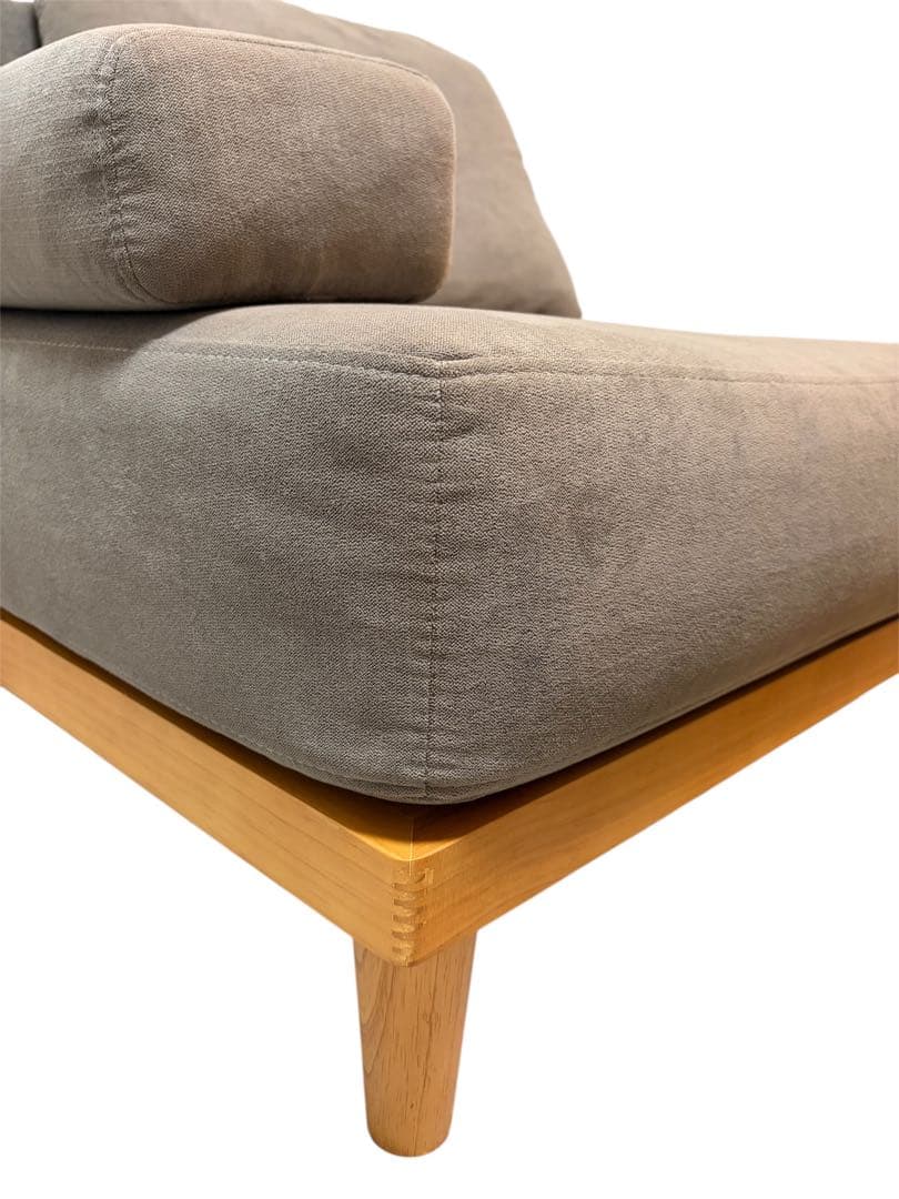 【限界値下げ‼️】Soroi グレージュ 1人掛け ソファ•オットマン付き