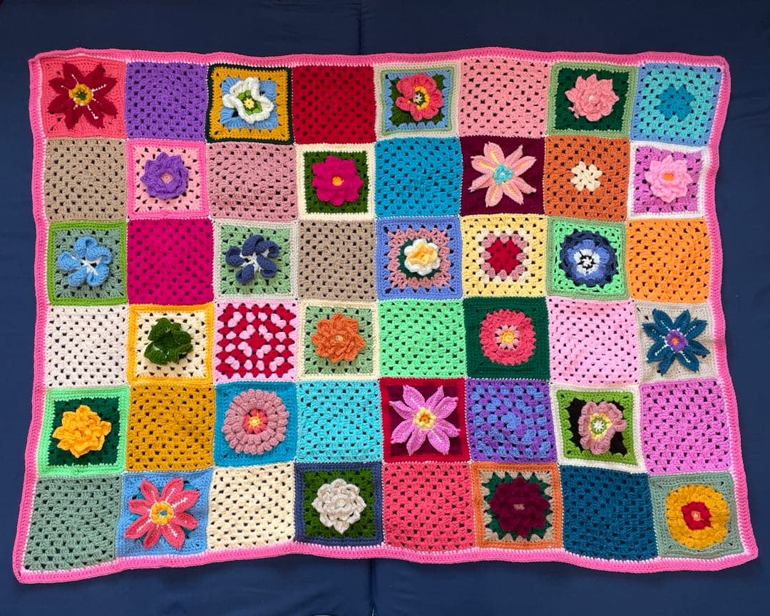 ハンドメイド 毛糸編み 立体花モチーフ マルチカバー ブランケット