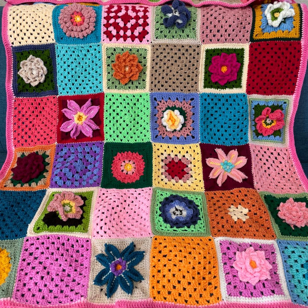 ハンドメイド 毛糸編み 立体花モチーフ マルチカバー ブランケット