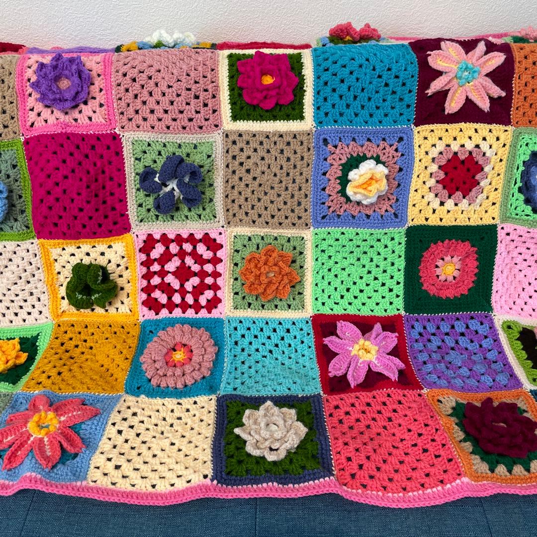 ハンドメイド 毛糸編み 立体花モチーフ マルチカバー ブランケット