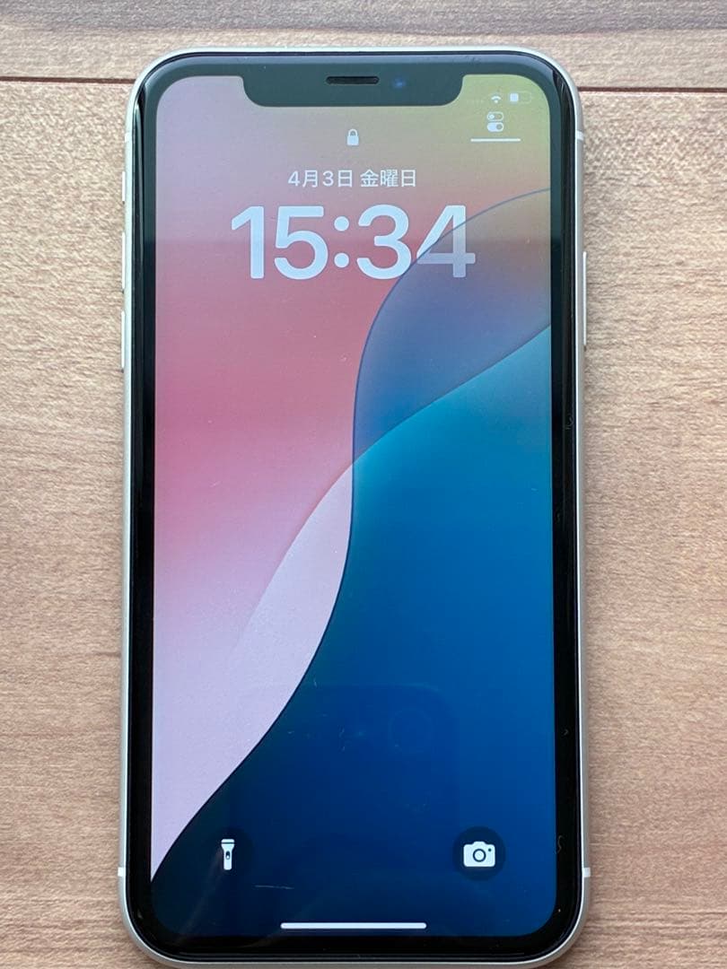 iPhoneXR ホワイト　本体　128GB