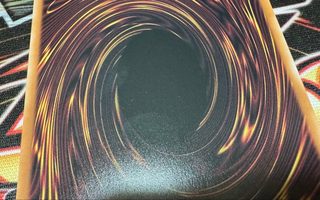 遊戯王　魔術師　ブラックマジシャンガール　ブラックマジシャン　光の黄金櫃