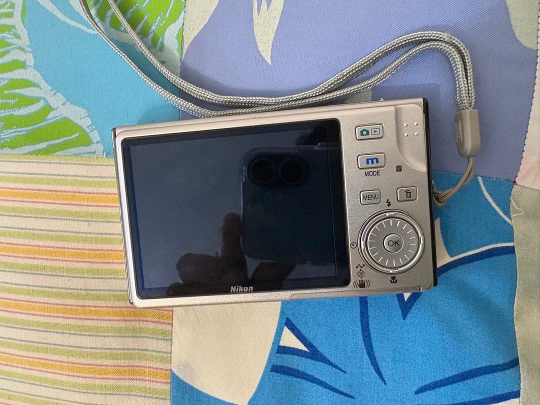 さらにお値下げ Nikon COOLPIX S7 コンパクトデジタルカメラ