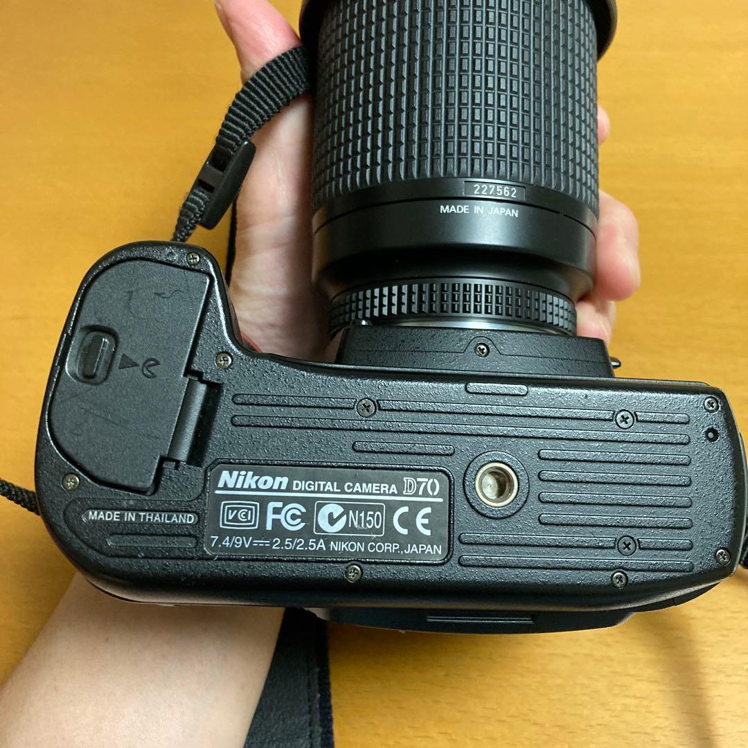 Nikon Ｄ70 デジタル一眼レフカメラ