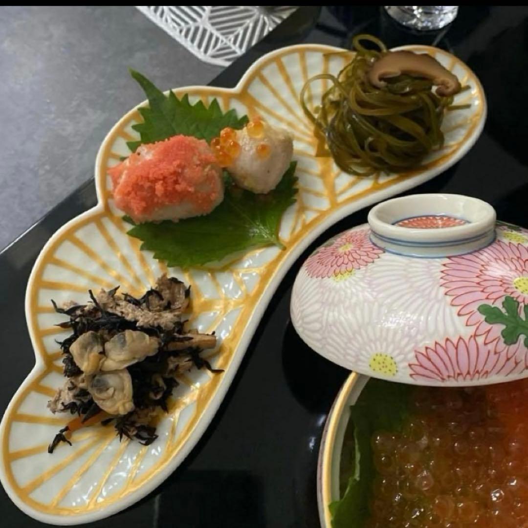 【新品】【大人気】有田焼　幸楽窯　錦白金松葉形前菜皿3枚セット　縁起物