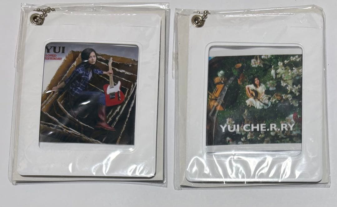 YUI リストバンド　パスケース　キーホルダー シンガーソングライター　歌手