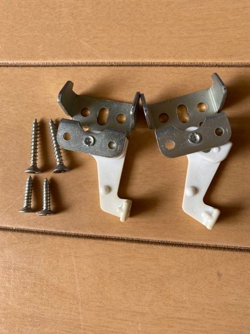 タチカワ　ロールスクリーン 紫色花柄　窓・間仕切　 ブラインドにはないお洒落感