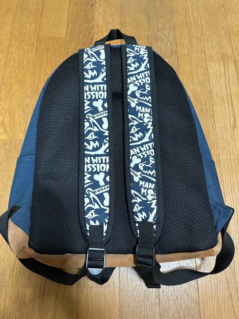 MAN WITH A MISSION マンウィズ バックパック 赤青