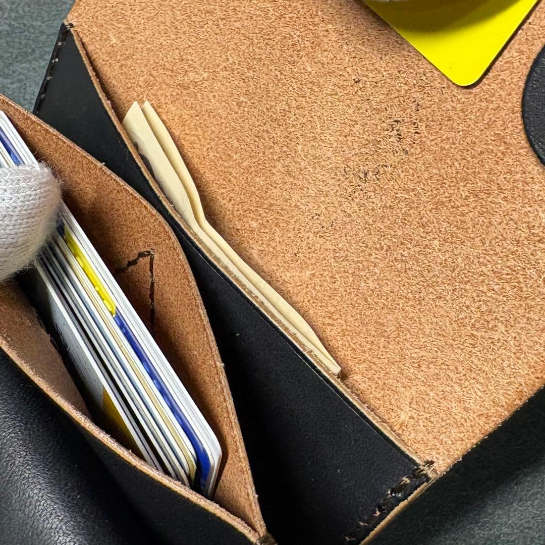 栃木レザー ショートトラッカーウォレット ブラック 黒 コンチョ コンパクト