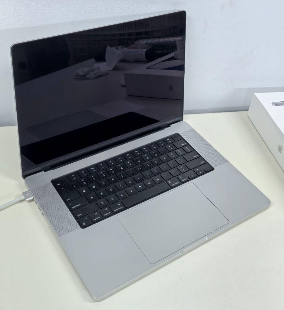 美品　MacBook Pro A2485 Apple M1 Pro
