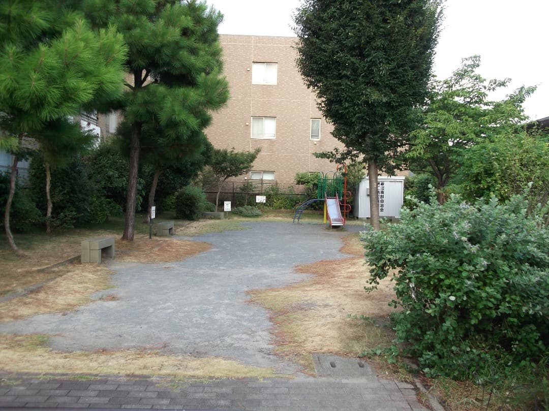 【SDカード、リーダー付】FUJIFILM FINEPIX AV230