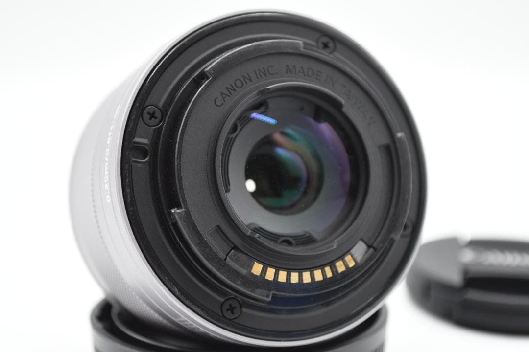 ★美品★ キヤノン EOS kiss M ホワイト＋EF-M 15-45mm