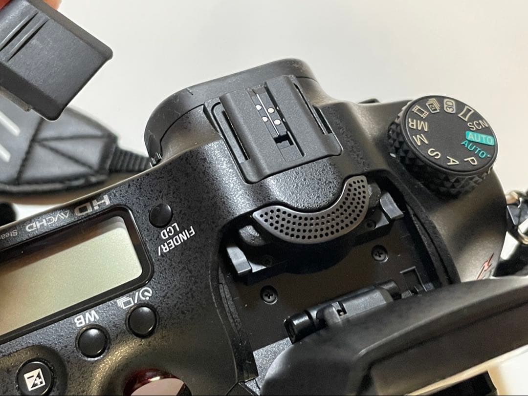 値下げ中）α77 SLT-A77VQ ズームレンズキット+単焦点レンズ、他セット