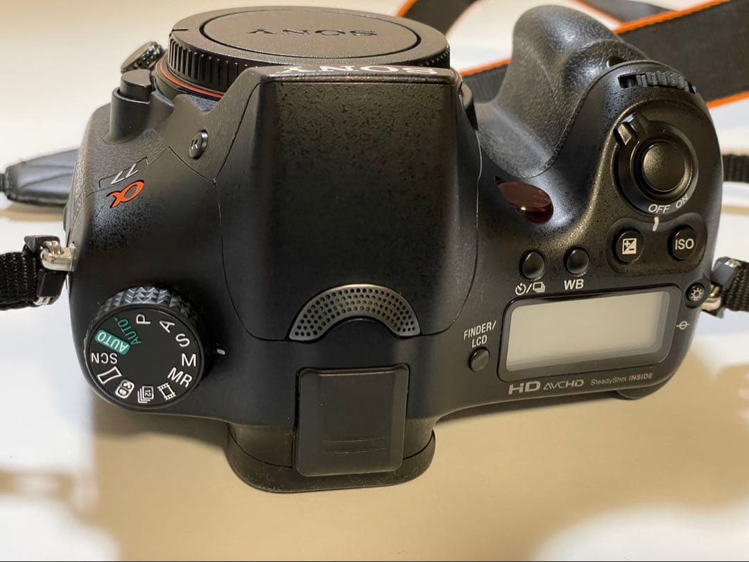 値下げ中）α77 SLT-A77VQ ズームレンズキット+単焦点レンズ、他セット