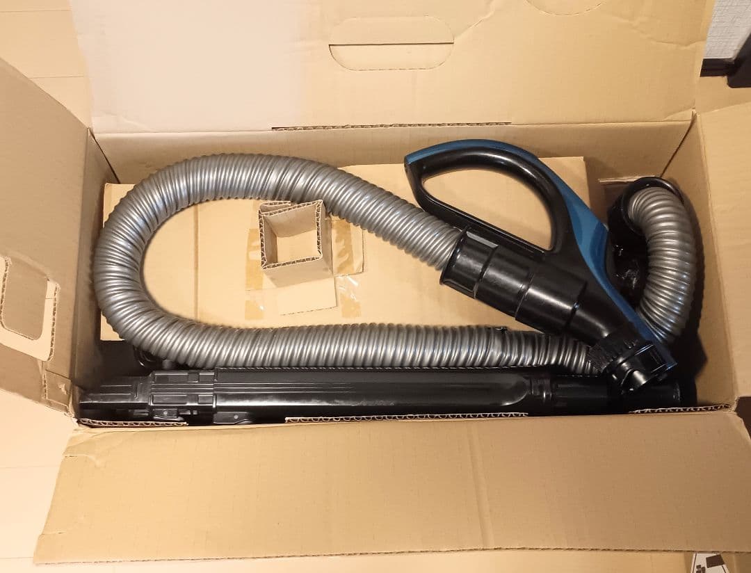 TOSHIBA 掃除機　トルネオ　VC-MG900 (キャニスター)