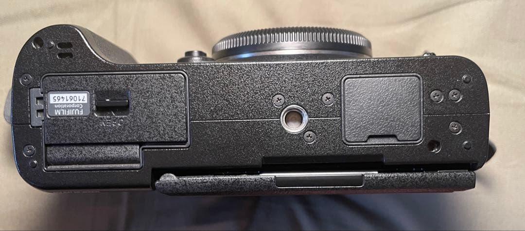 【美品】FUJIFILM X-T2 ミラーレス一眼 ブラック