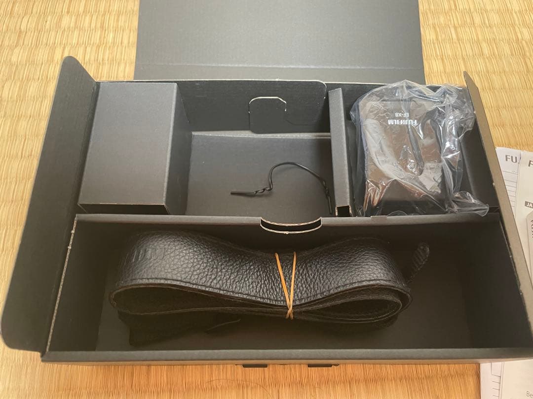 【美品】FUJIFILM X-T2 ミラーレス一眼 ブラック