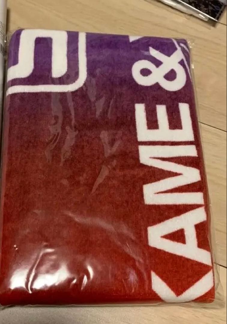 亀と山Pツアーグッズ