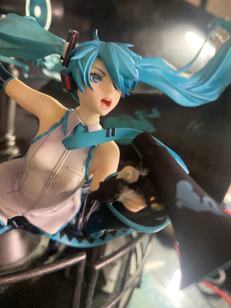 希少　初音ミク 恋は戦争ver. DX 1/8スケールフィギュア