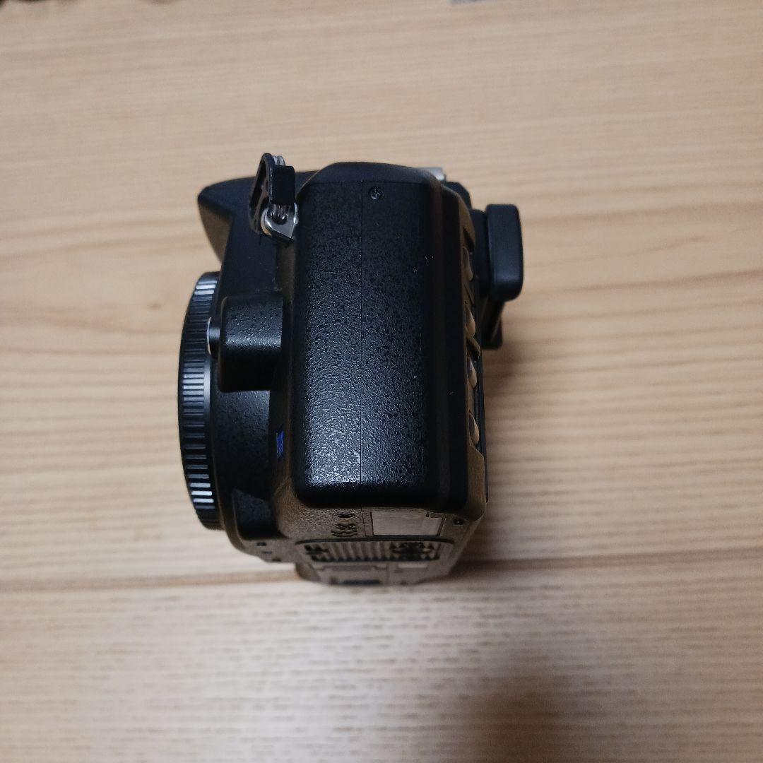 オリンパス　OLYMPUS E-410 デジタル一眼レフカメラ