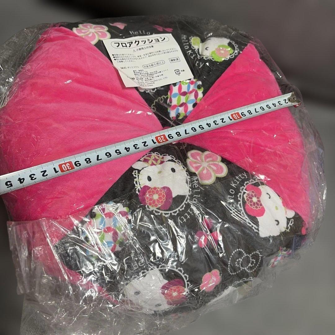 ハローキティ♡フロアクッション　2個セット　和柄　分厚い　しっかり　2017